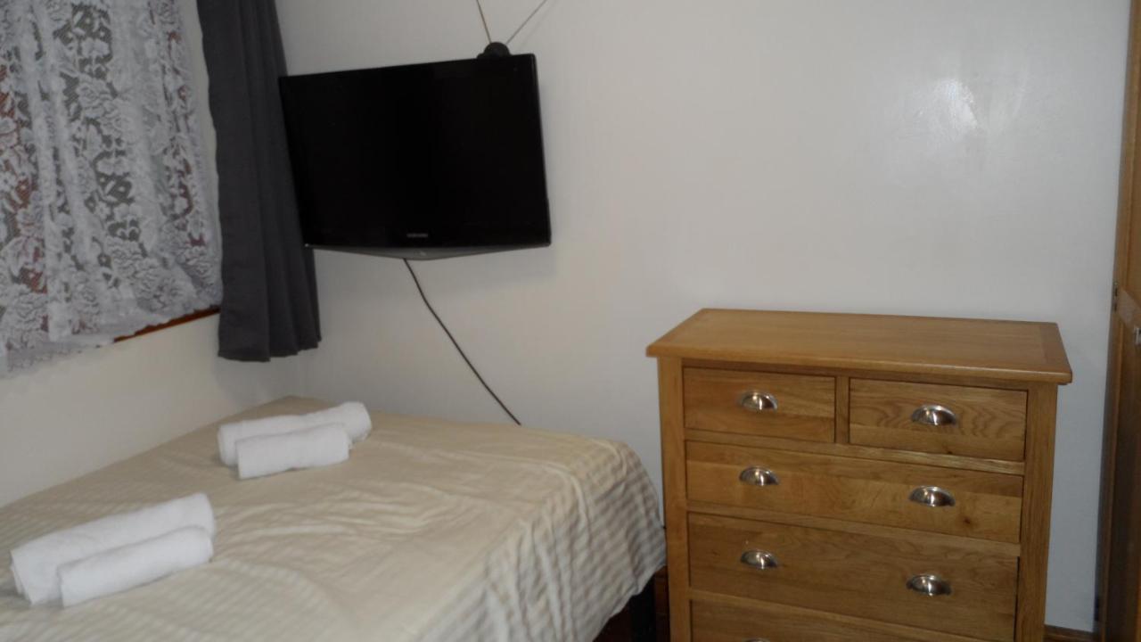 Bubblesbnb 7 Bedroom House, 16 Beds, Sleeps 22 Vakantiehuis *