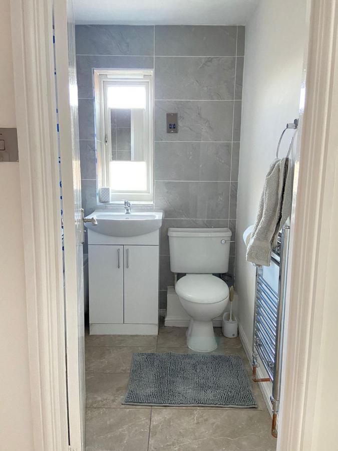 Holiday home Stunning 3 Bedroom Family House In London, Private Parking And Garden, With Great Transport Links To London, The Excel Centre, Canary Wharf, The O2! London