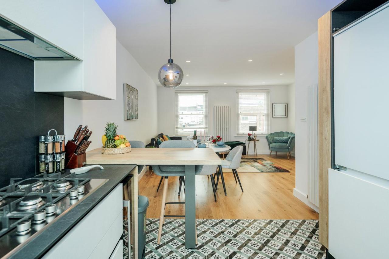 Beautiful 2 Bedrooms Split Level Fulham * Londres