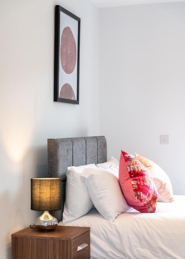 Apartamento Lovely 1 Bedroom With Outdoor Space Londres