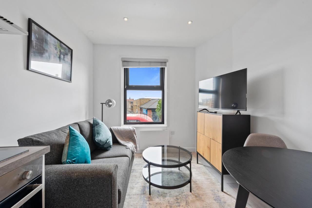 Apartamento Lovely 1 Bedroom With Outdoor Space Londres