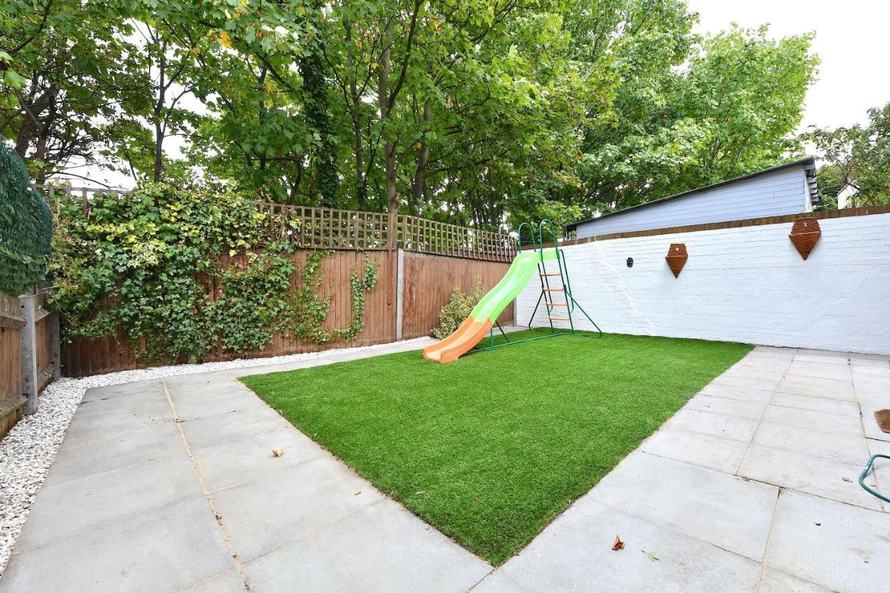 Clapham Junction - 2 Bedroom Bed and breakfast