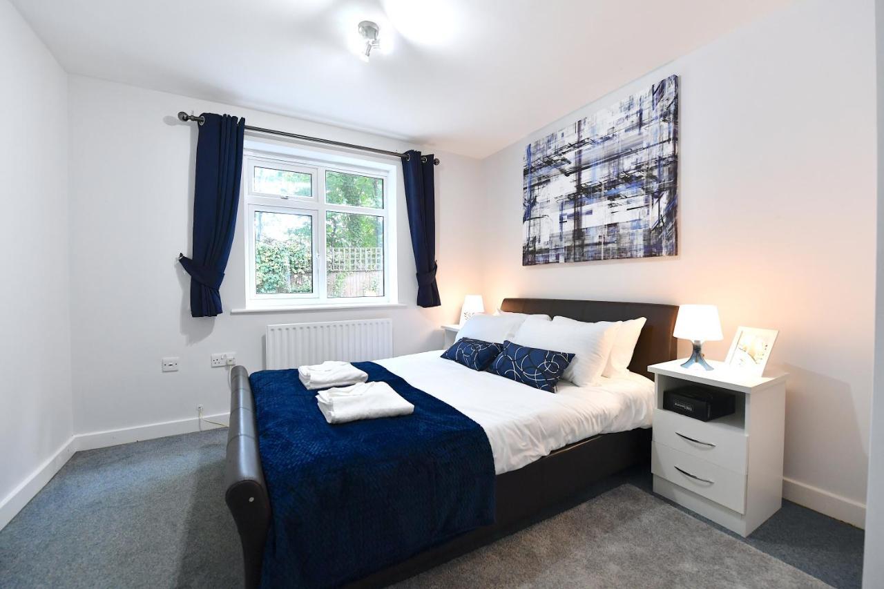 Clapham Junction - 2 Bedroom * Londres