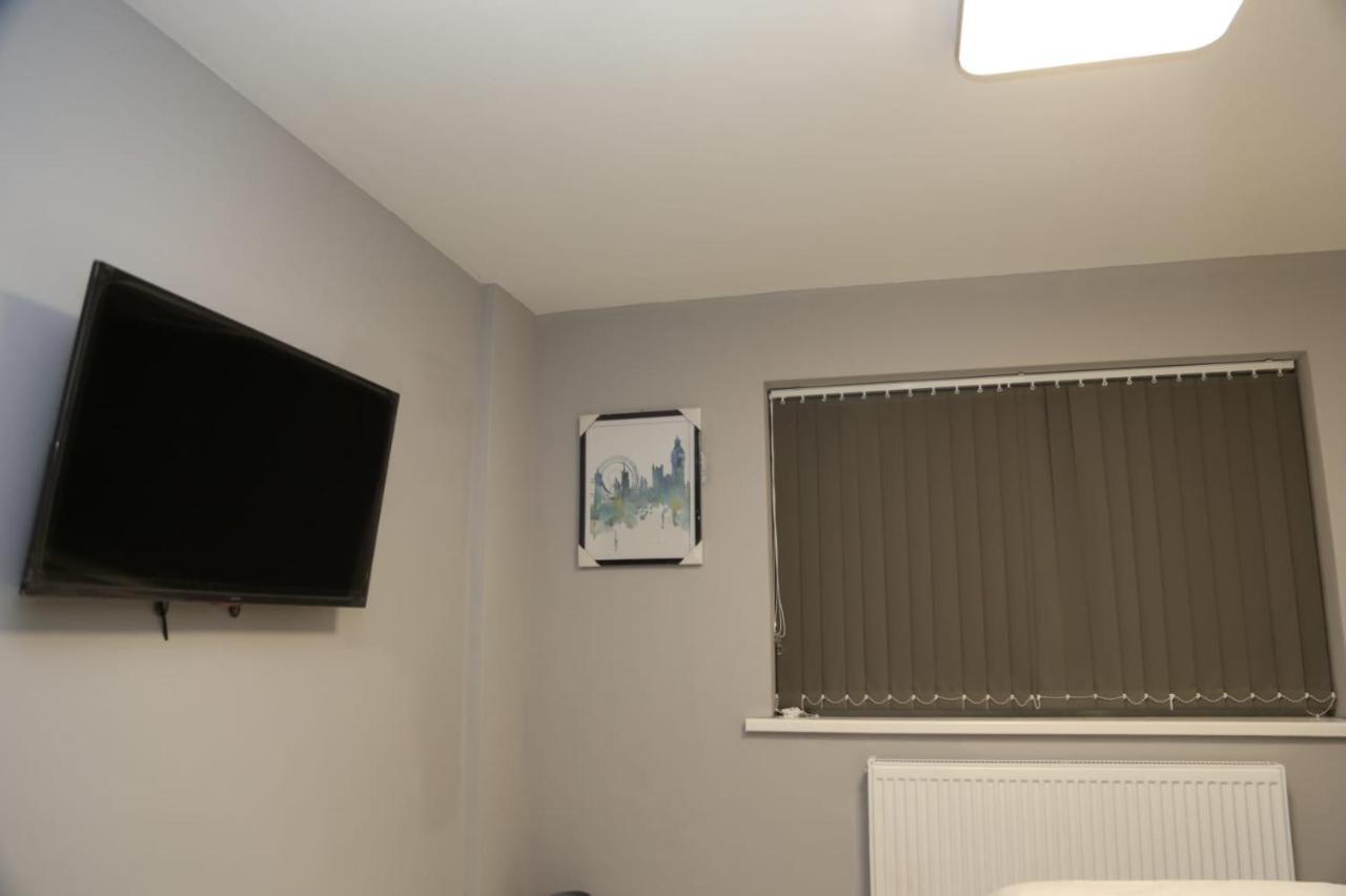 Budget Ensuite Woolwich *