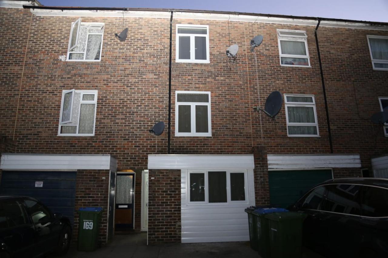 Budget Ensuite Woolwich Chalet London