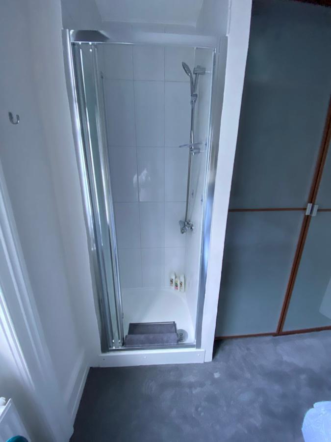 Spacious 2 Bedroom Flat In Paddington Londen