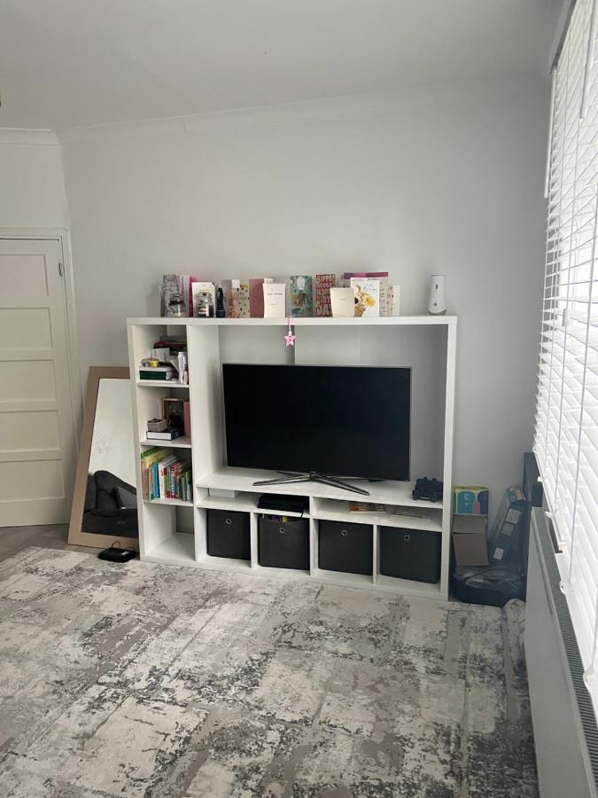 Leilighet Lovely Forest Hill Flat