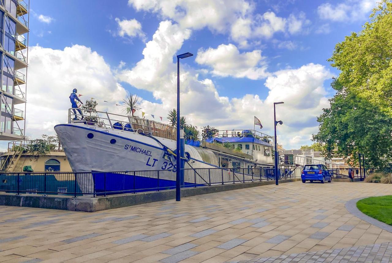 One Of A Kind - Converted Ship In The Heart Of Hotel en barco *