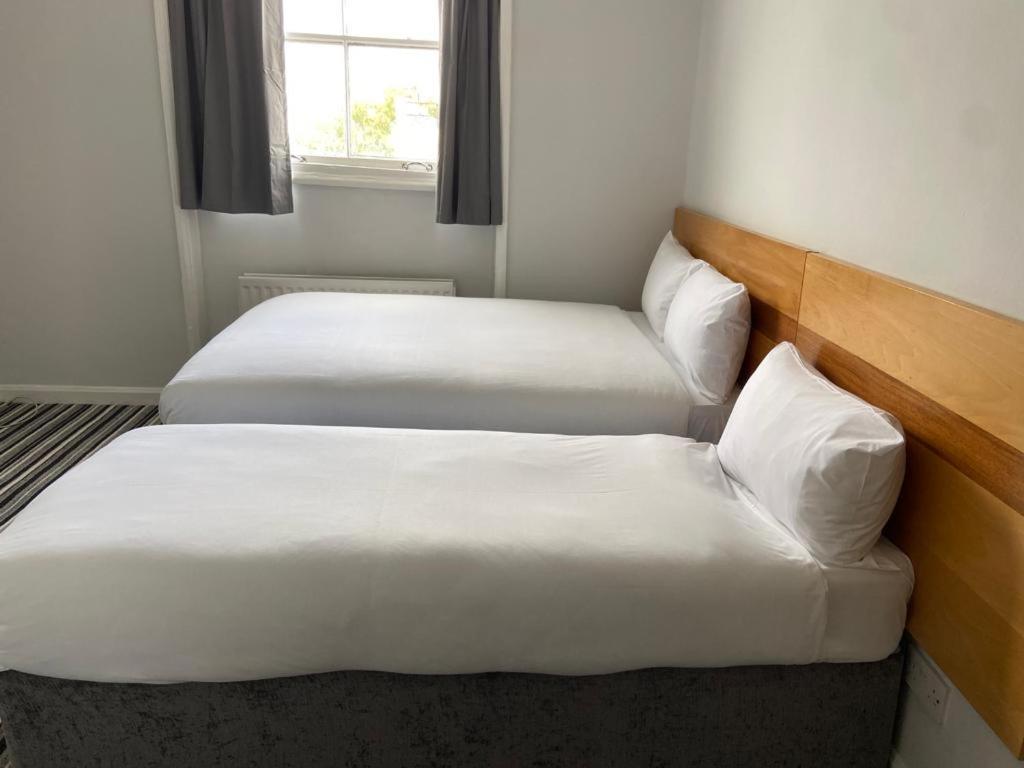 Hotel Palace Court 2*