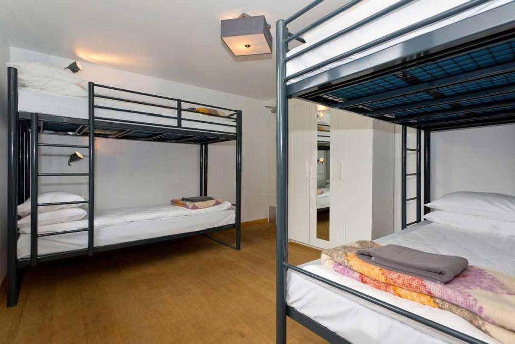 Bell House Hostel London