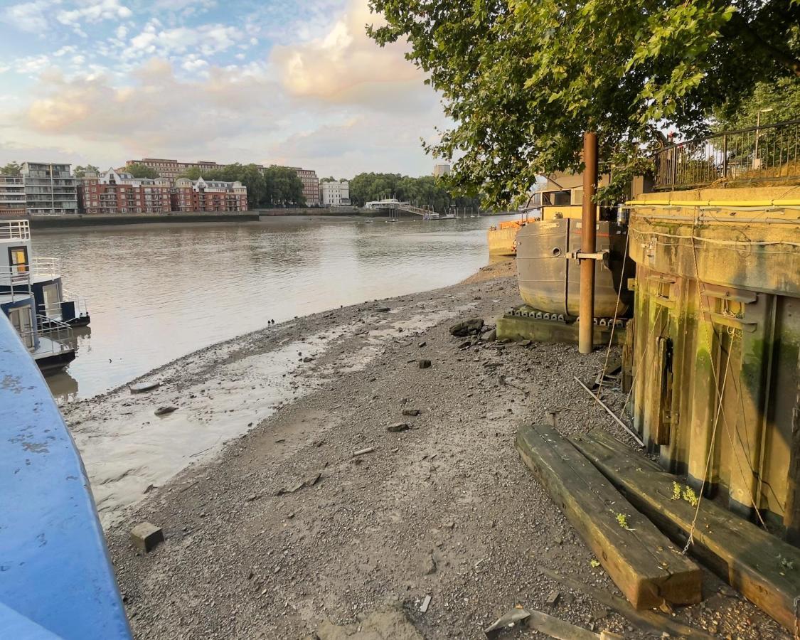 One Of A Kind - Converted Ship In The Heart Of Botel London