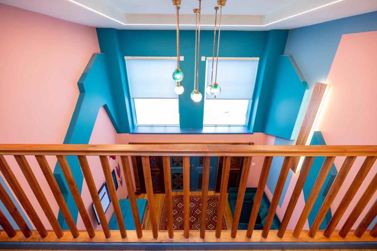 Hotel Limehouse Library London