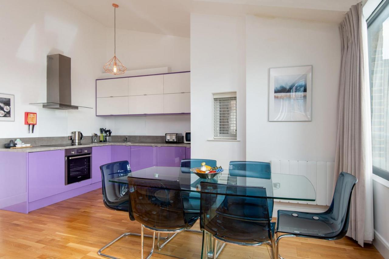 Mulberry South Penthouse By Living *