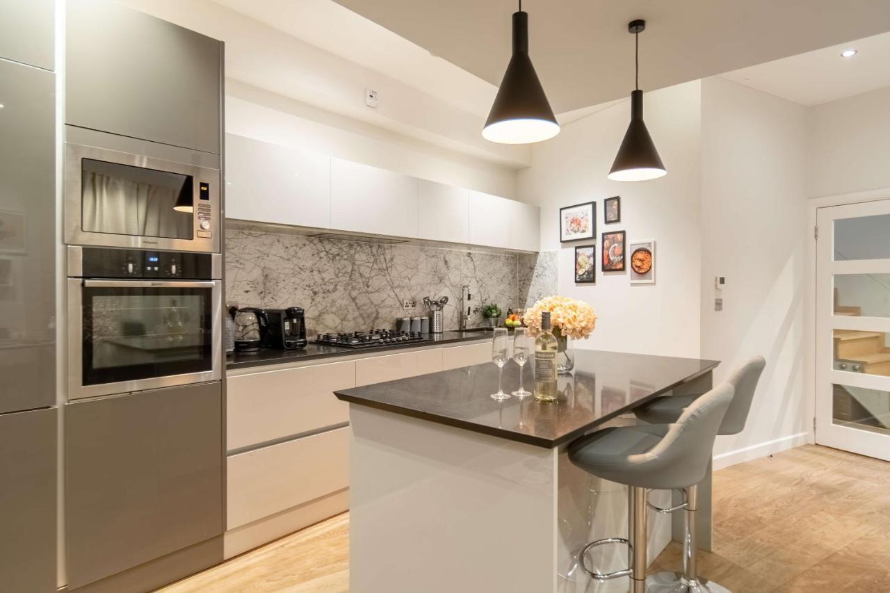 Holiday home Stunning Camden House With Private Terrace & Free Parking London