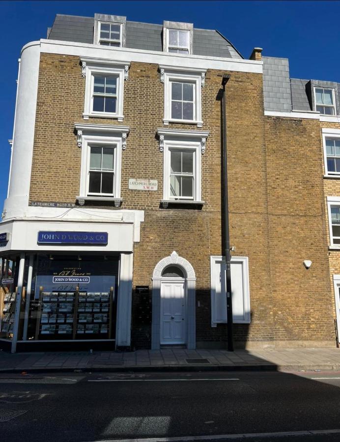 Lovely 2 Bedroom Serviced Penthouse Battersea Park Road Apartamento
