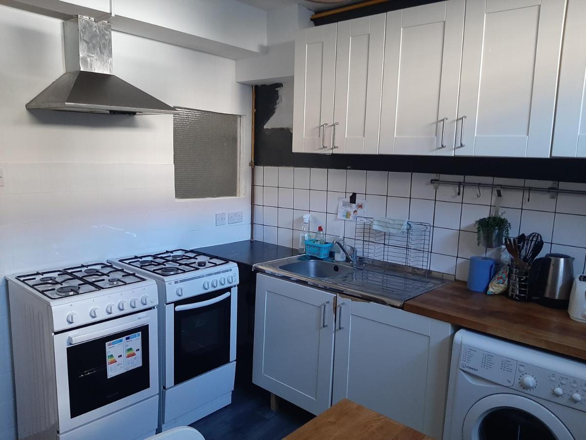 Single Bedrooms With Wifi&underbed 10 Privatunterkunft