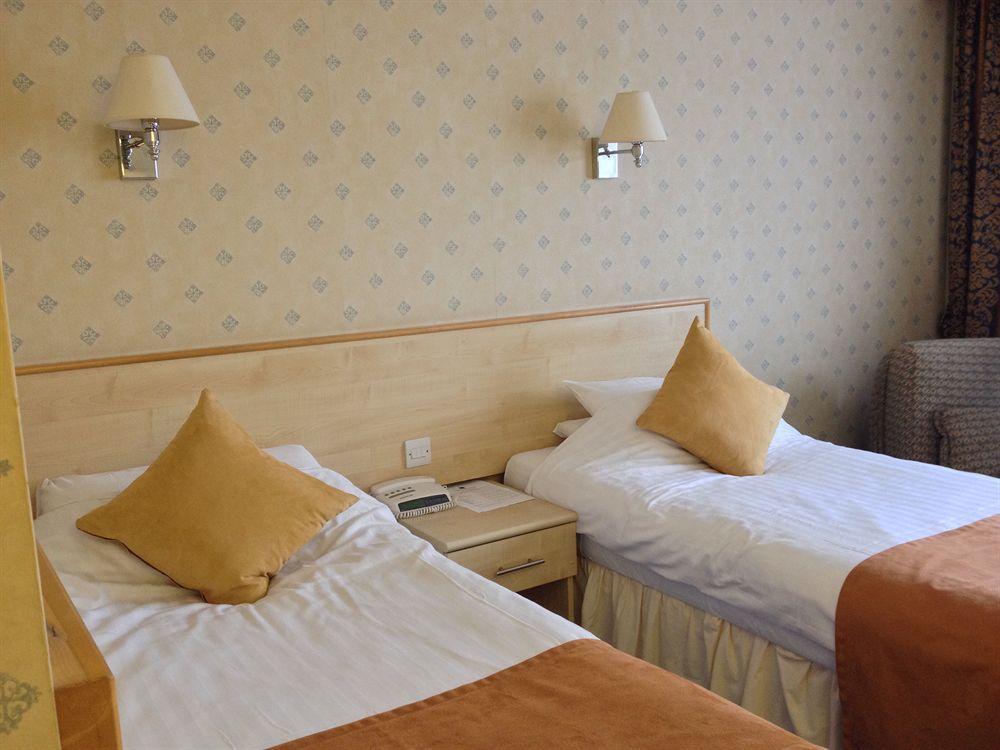 Oyo Flagship Finchley Hotel
