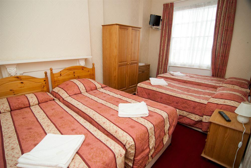 Hotel Ravna Gora Londen