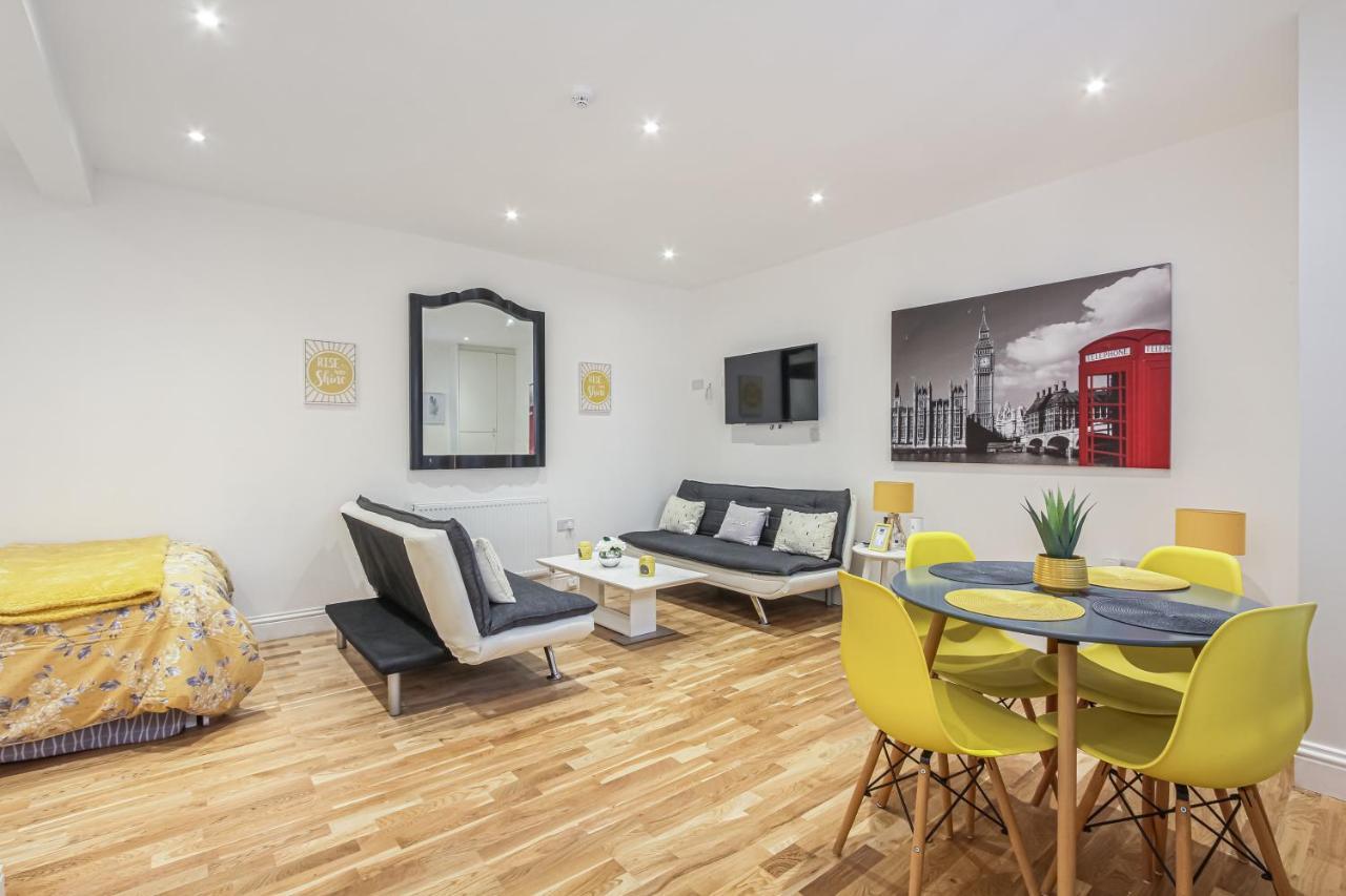 Deluxe Flat A In Kensington Olympia