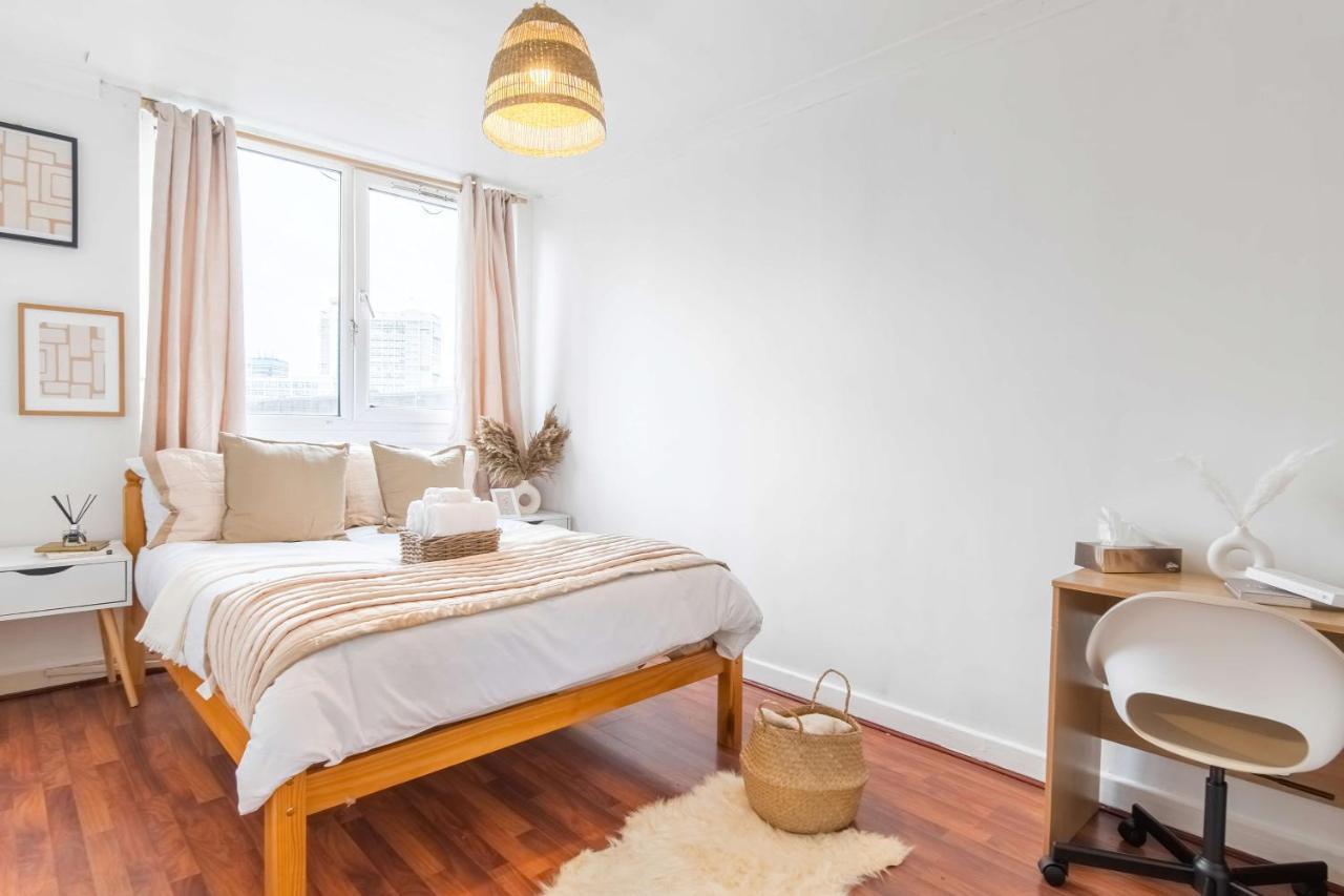 Apartment 3 Bed Newal London