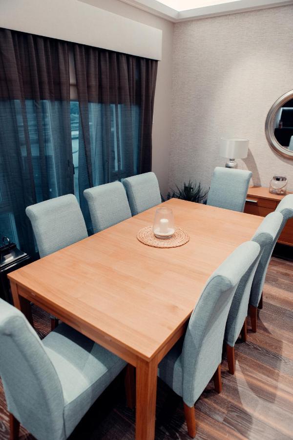 Lovely 4/bdr Penthouse W/ Lovely Views Leilighet