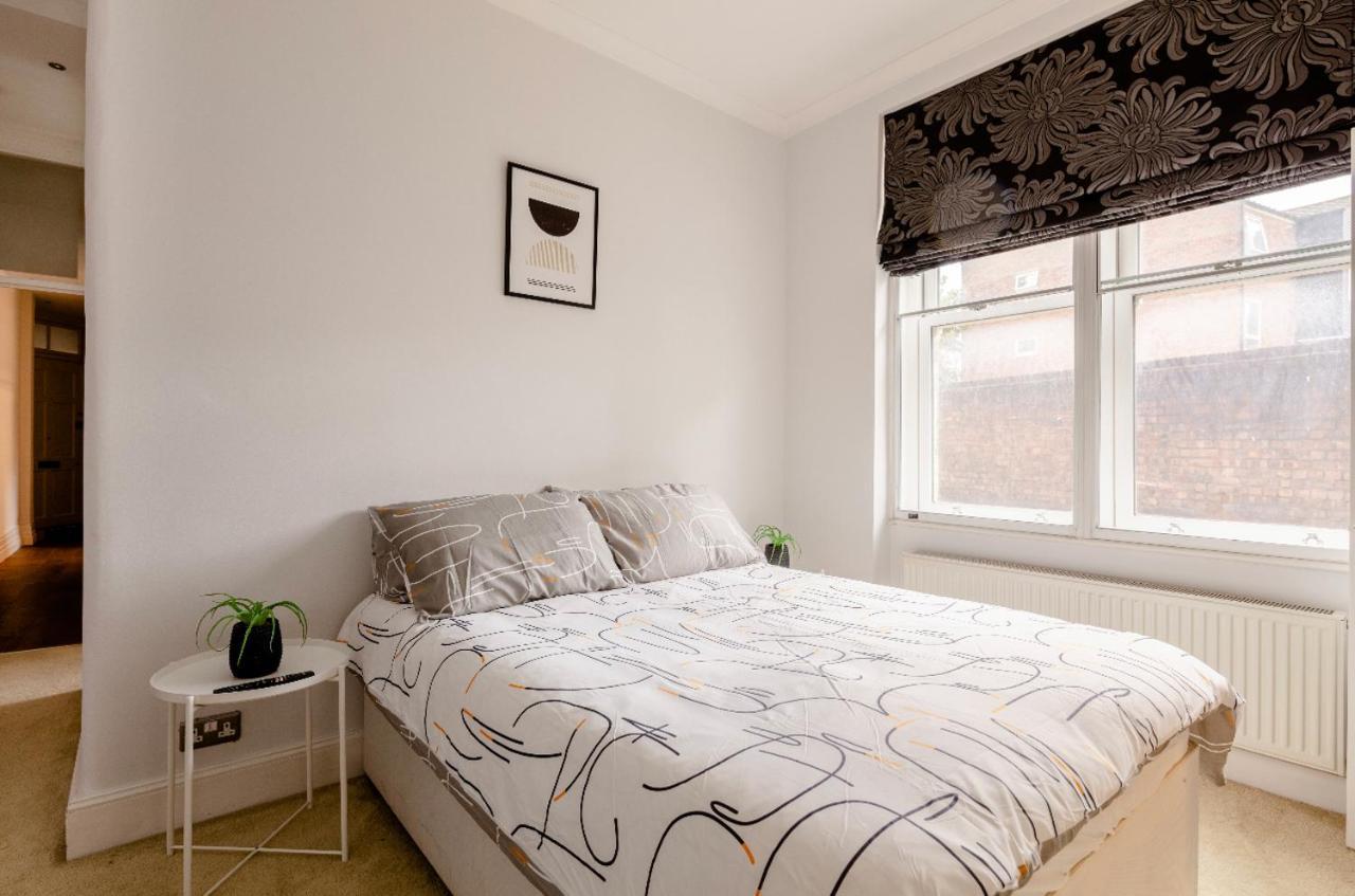 Luxury Specious En-suite In Guest house *
