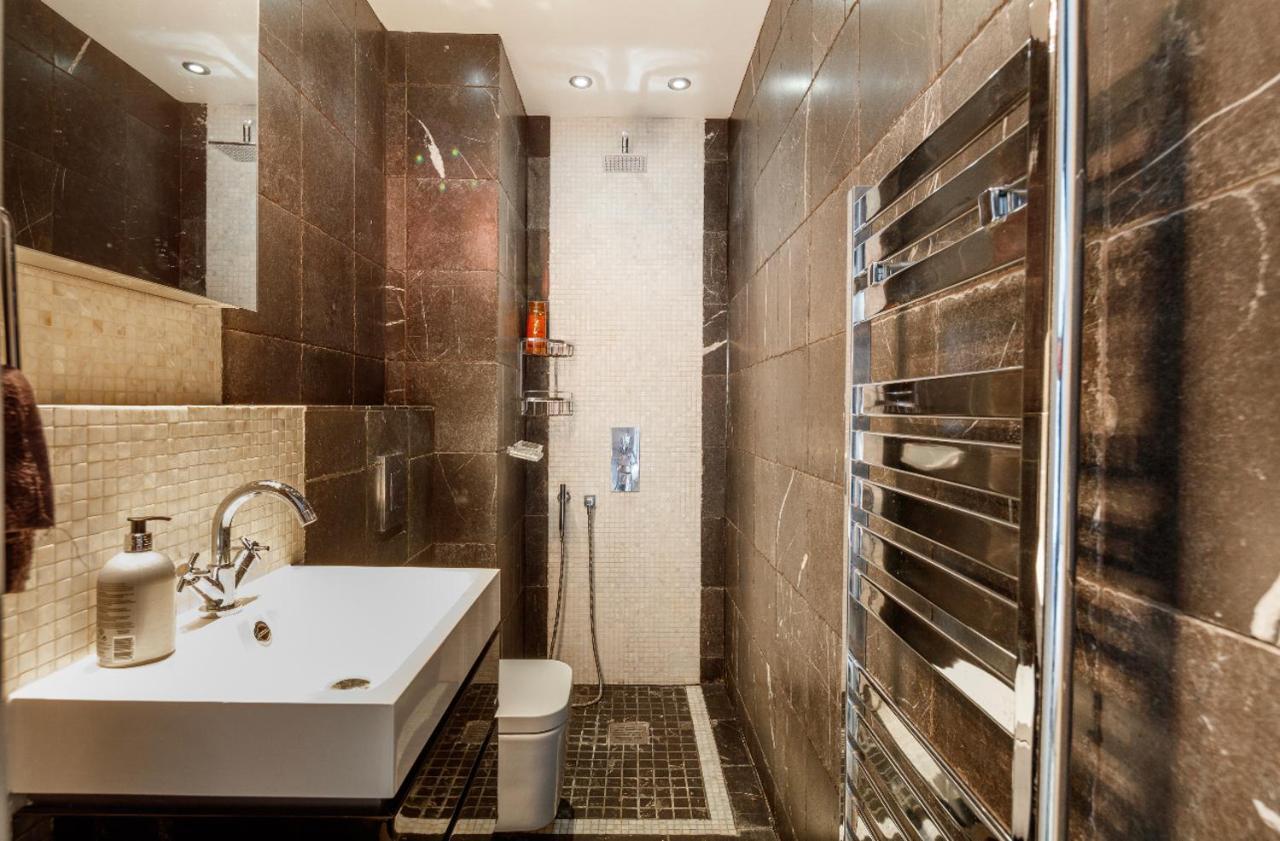 Luxury Specious En-suite In Guest house