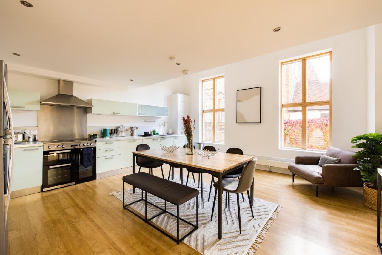 The Clapham Dream - Captivating 3bdr With Garden & Parking * Londen