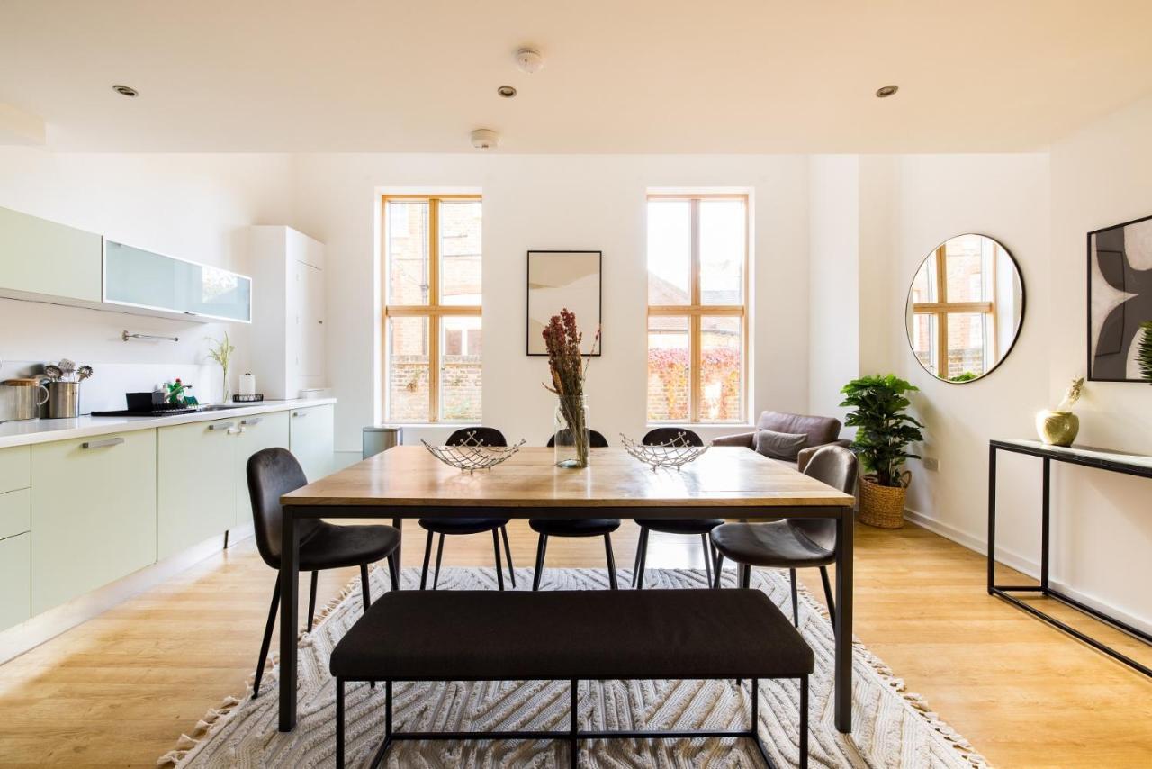 The Clapham Dream - Captivating 3bdr With Garden & Parking * Londen