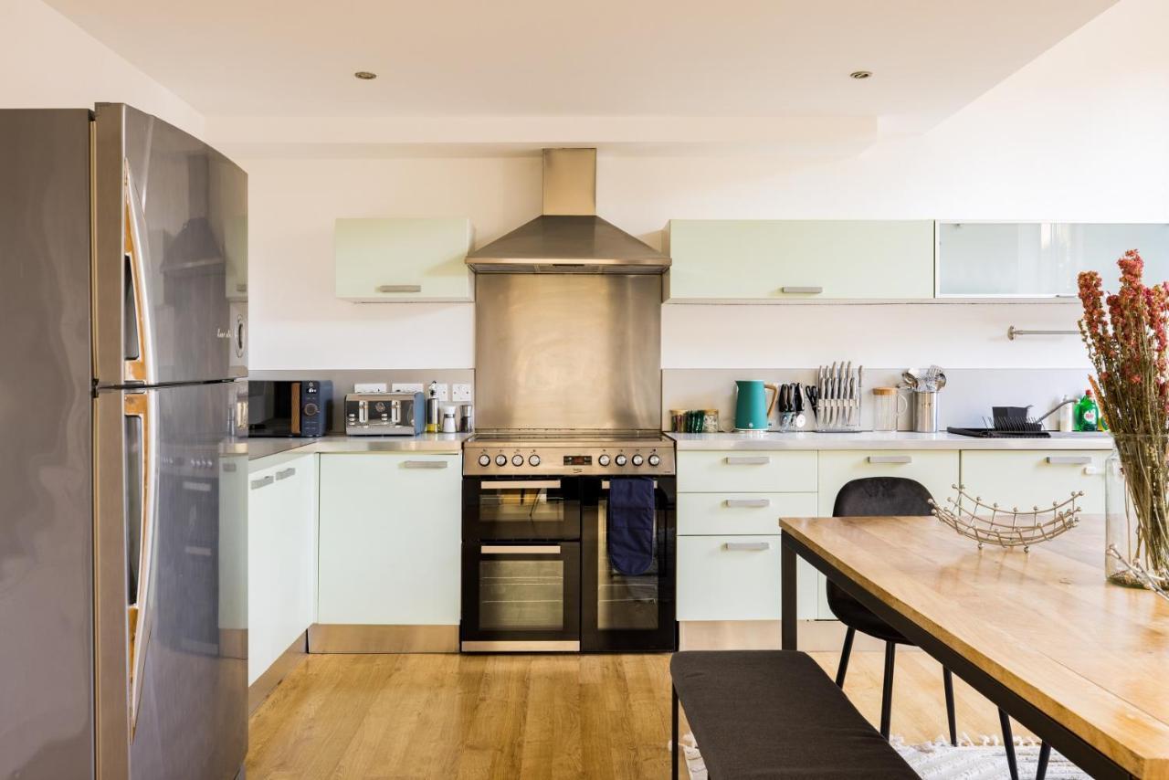 Appartement The Clapham Dream - Captivating 3bdr With Garden & Parking Londen