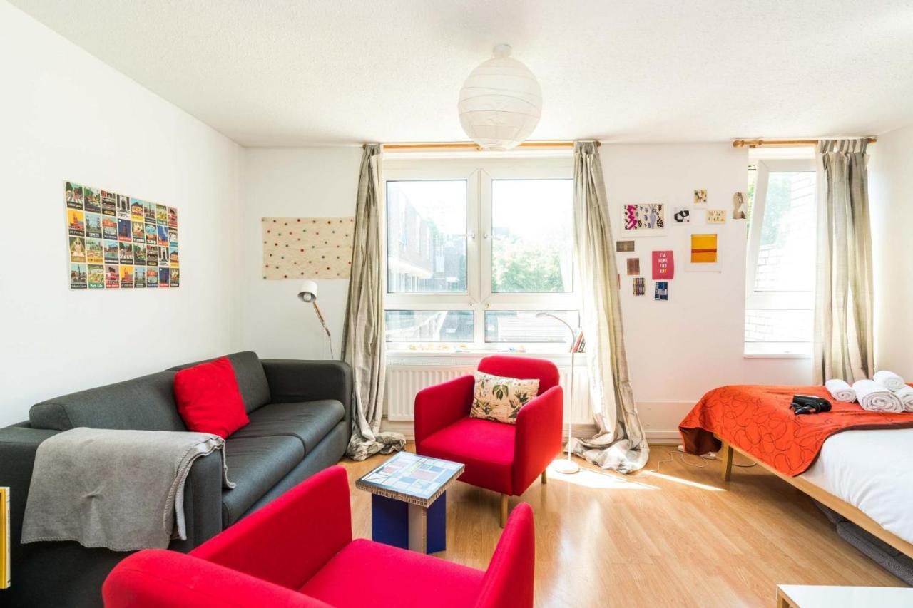 Bright & Cosy Close To Londen
