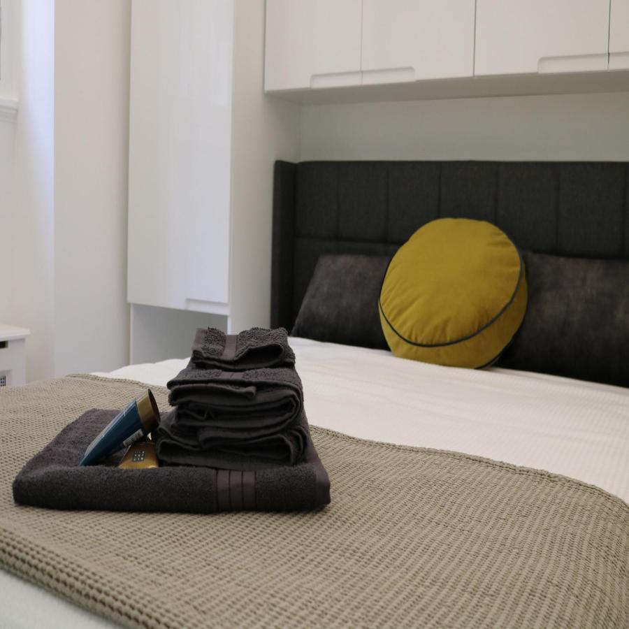 Phaedrus Living: Center Luxury Flat Clarewood Leilighet London