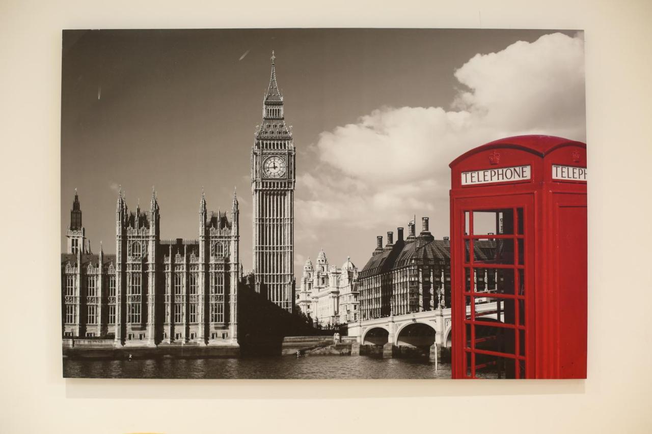 Deluxe Flat A In Kensington Olympia * Londen