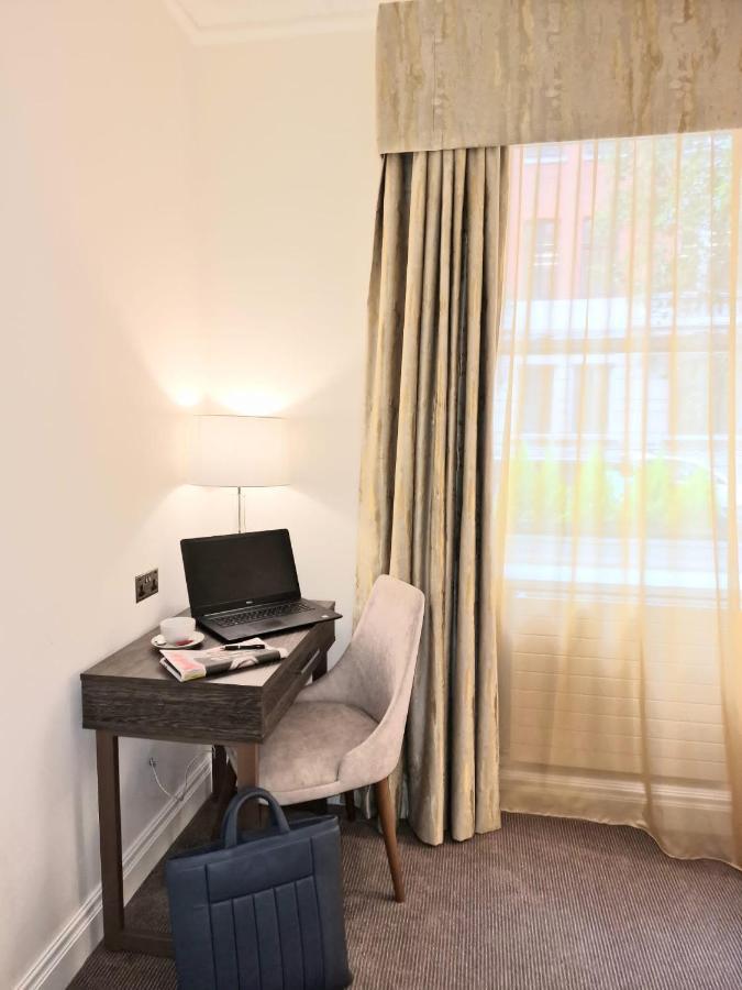 Astor Court Hotel 3*