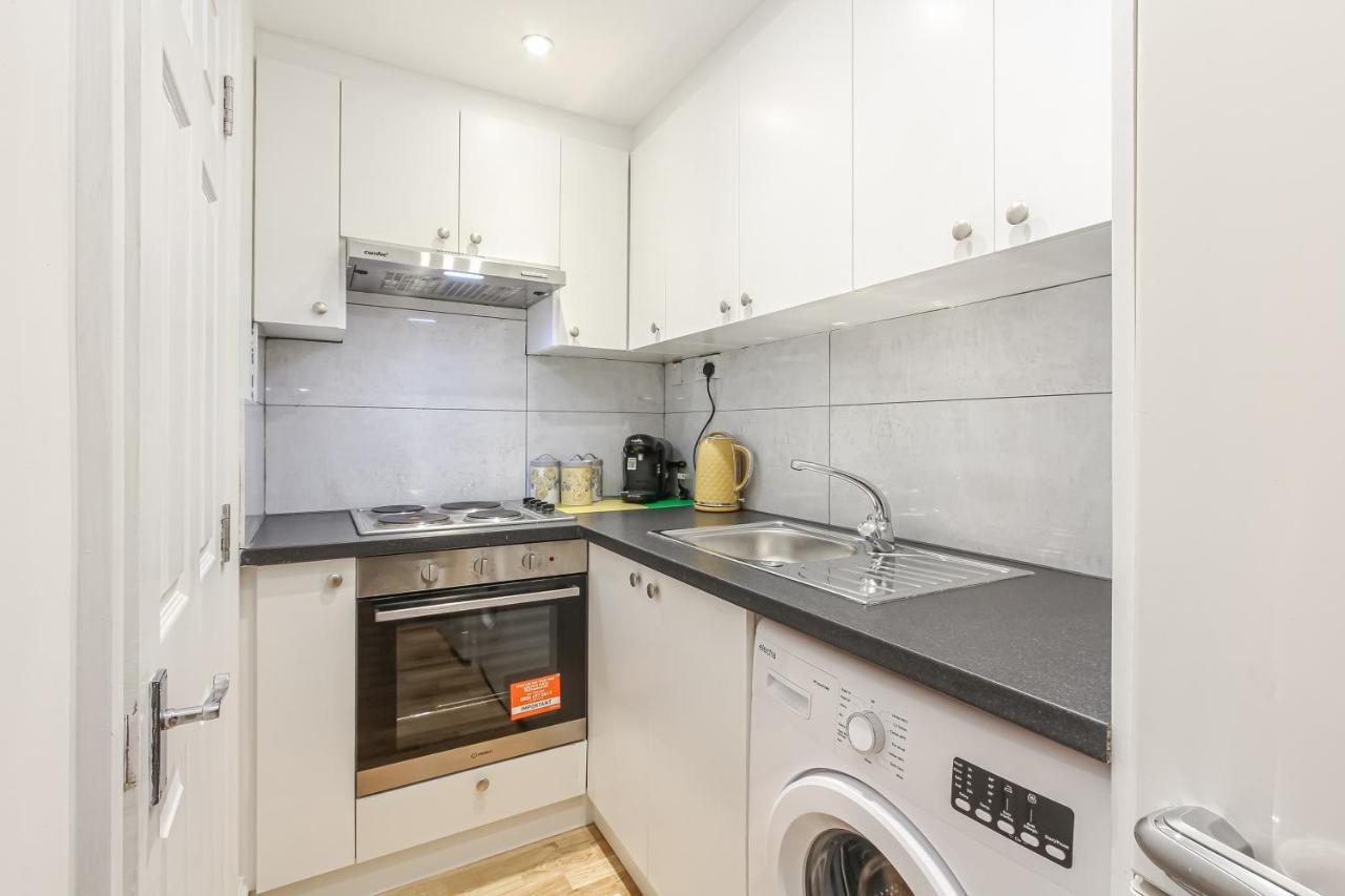 Splendid Flat In Kensington Olympia London