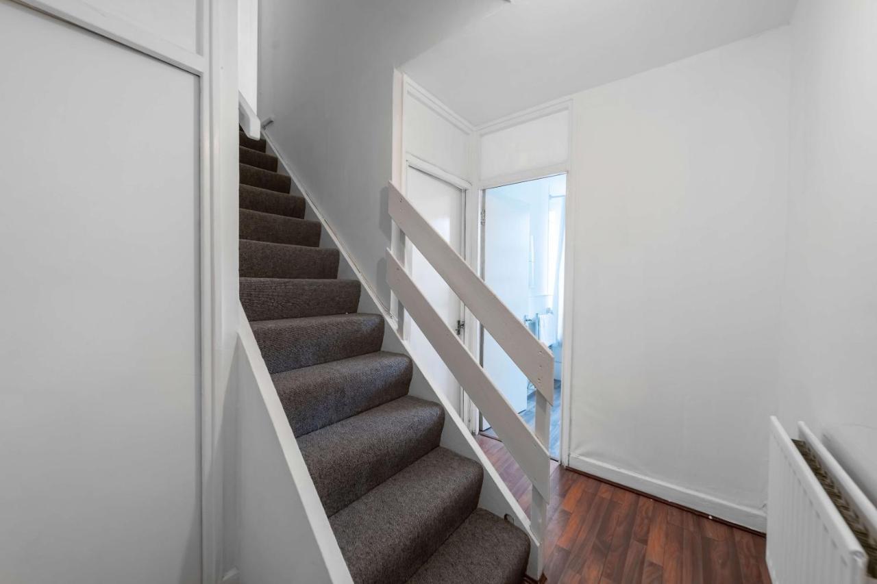 3 Bed Newal