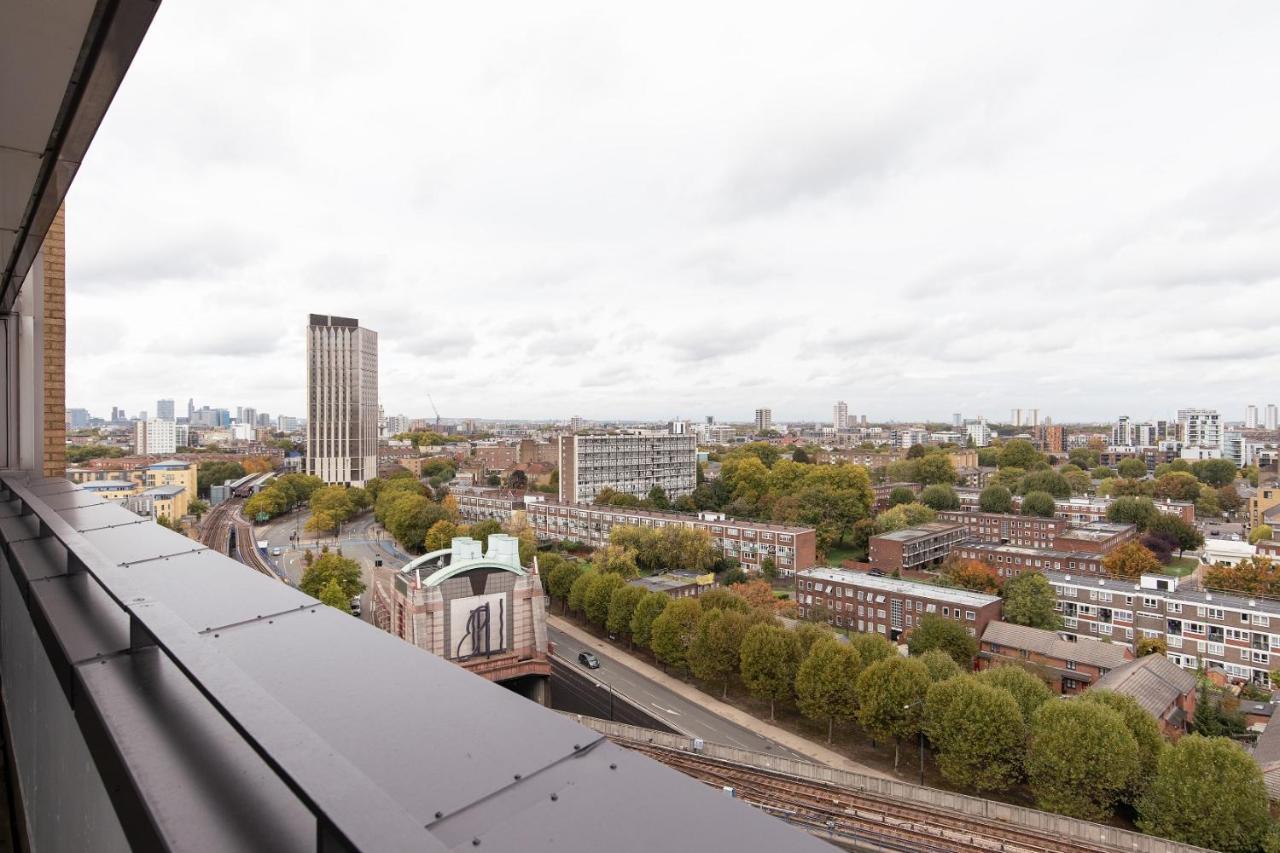 Leilighet The Canary Wharf Secret - Glamorous 3bdr Flat With Terrace And Parking London