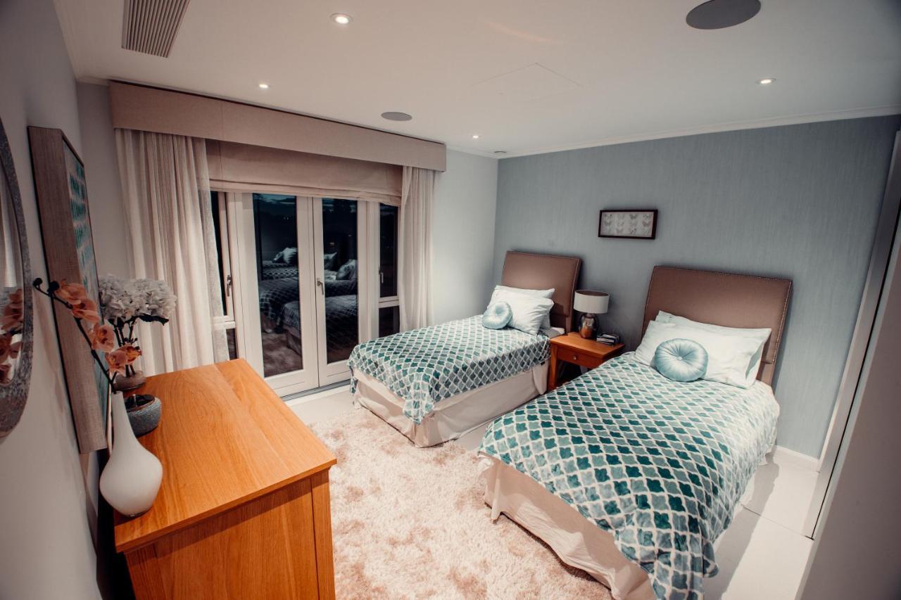 Lovely 4/bdr Penthouse W/ Lovely Views Apartment