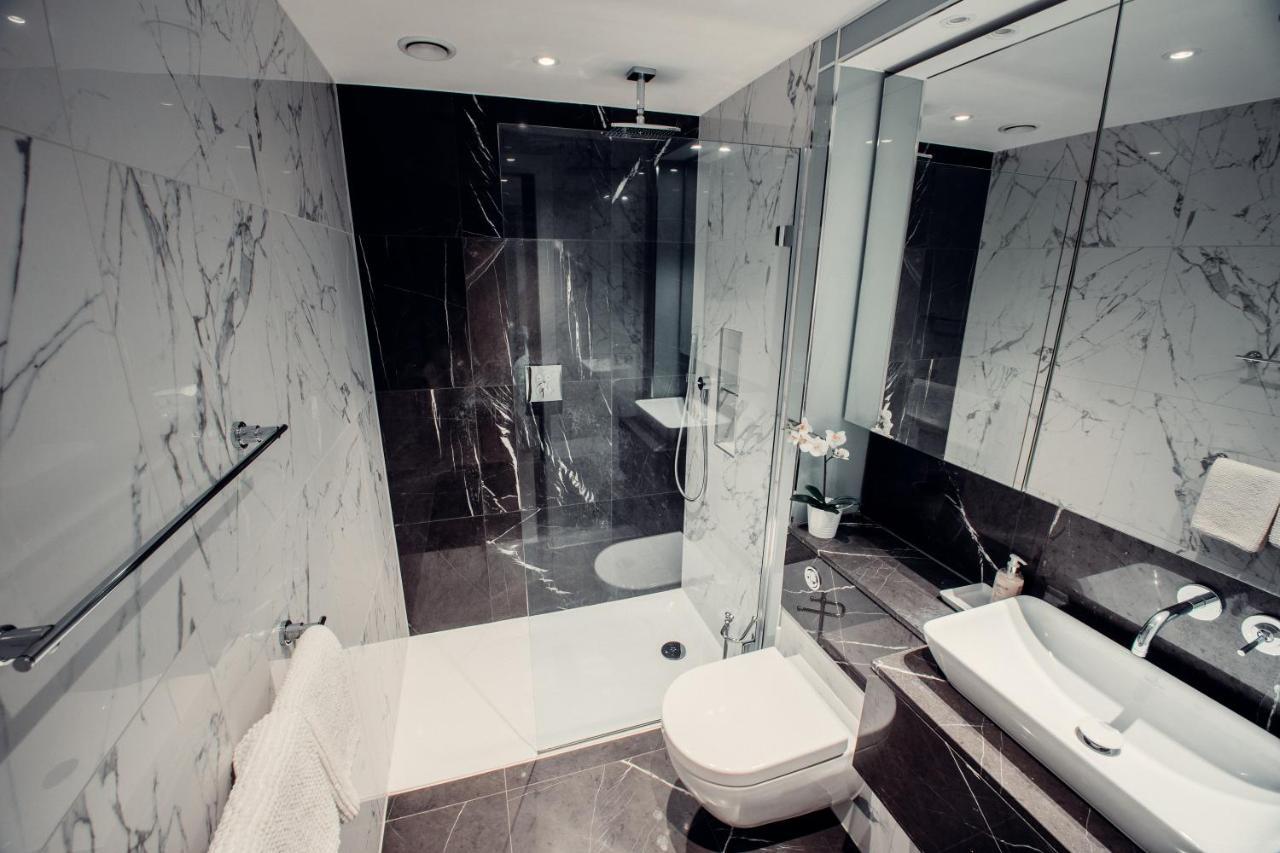 Lovely 4/bdr Penthouse W/ Lovely Views Apartment *