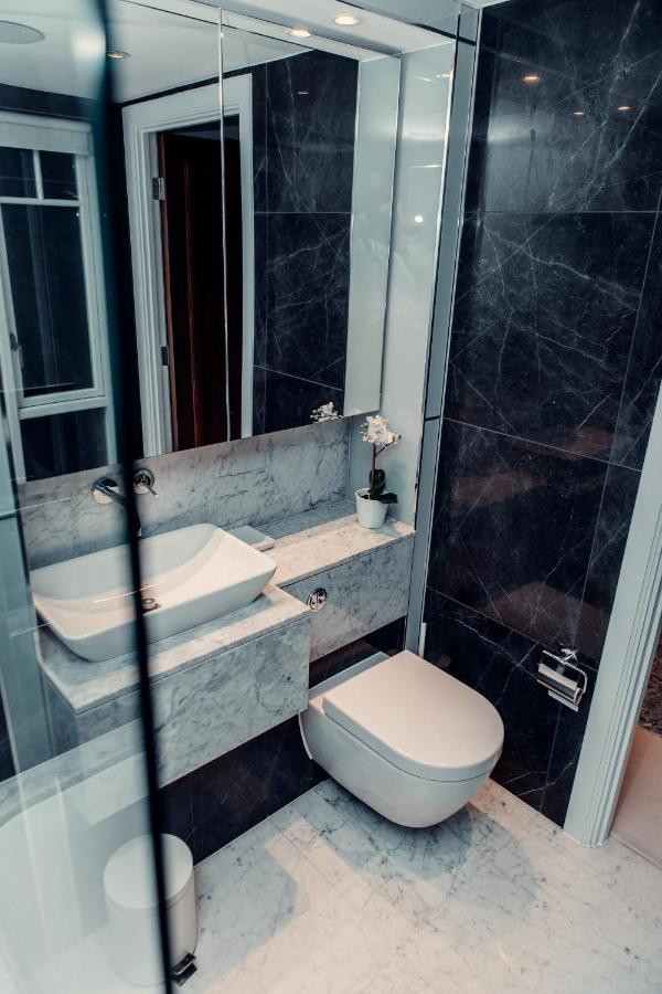 Lovely 4/bdr Penthouse W/ Lovely Views London