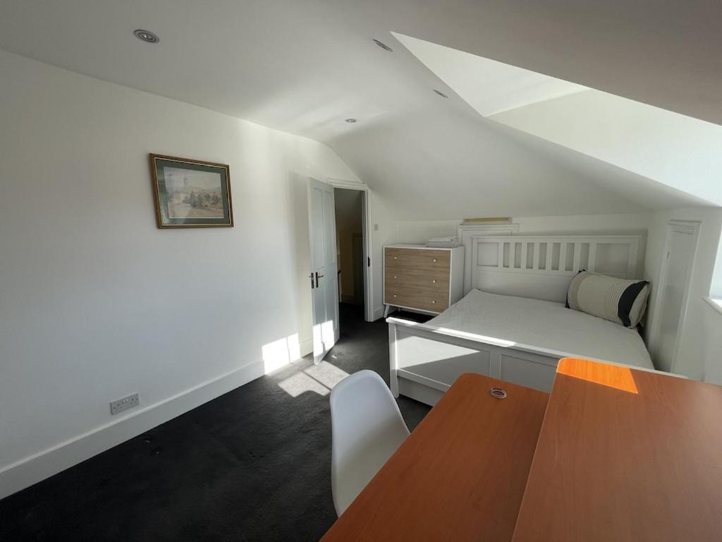 Beautiful 5-bedroom Townhouse * London