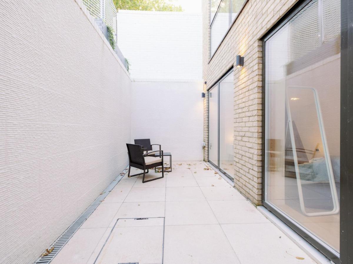 Pass The Keys - Spacious Modern Flat With Garden, In South West Ferienhaus *