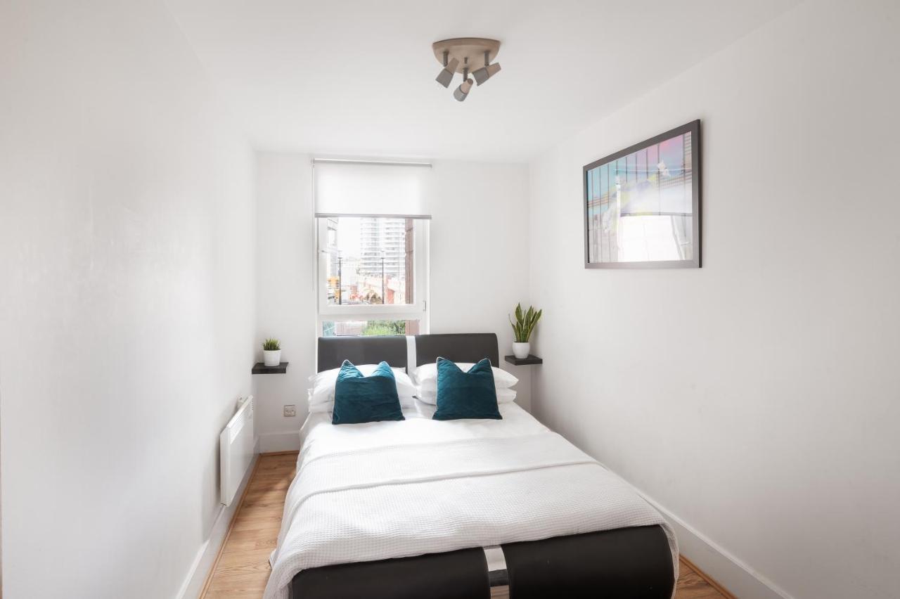 Apartment Riverside Balcony Apartments, 10 Minutes From Oxford Circus