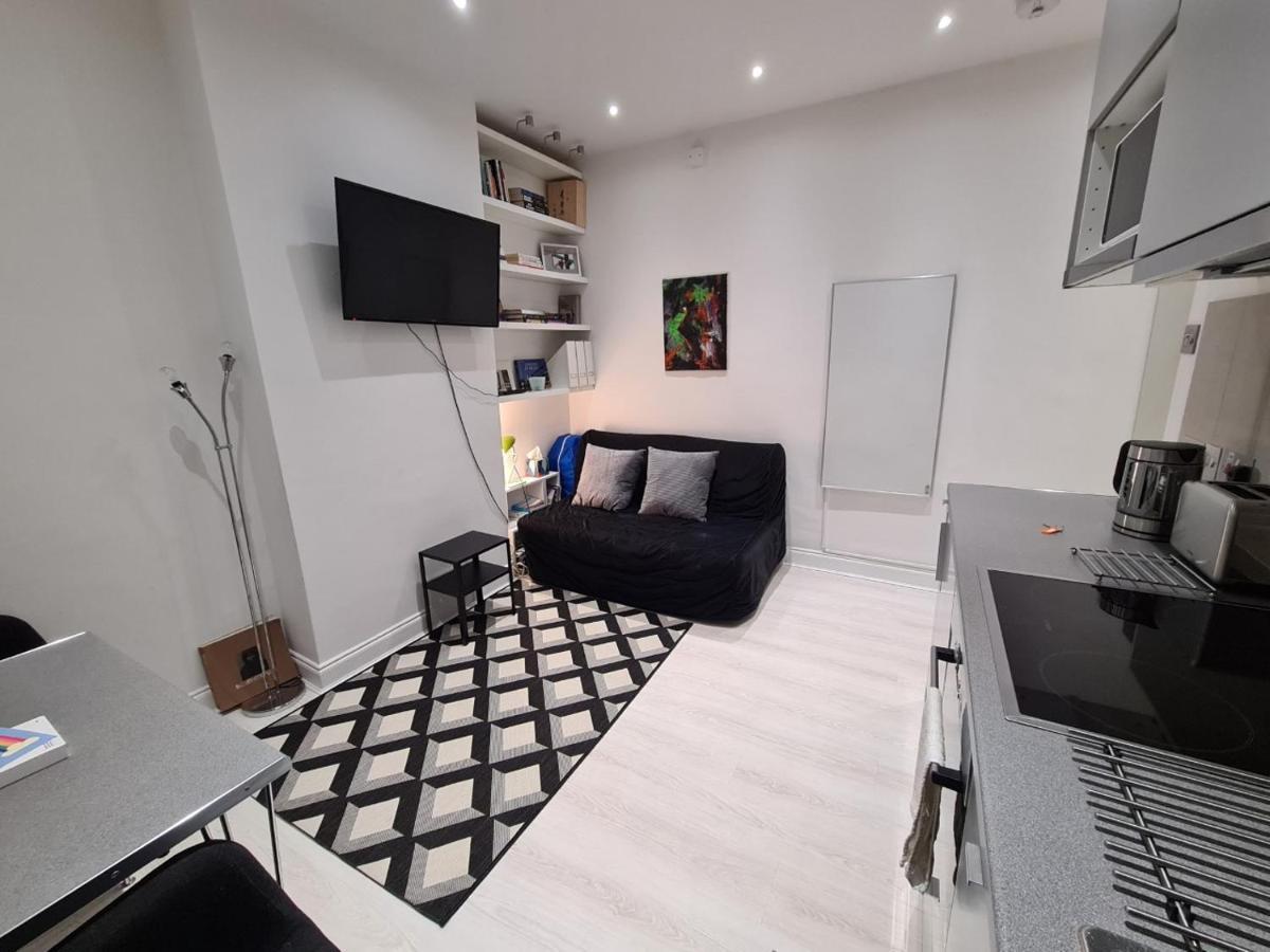Friendly Flat Near Bridge * London