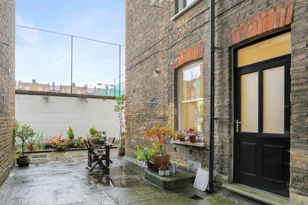 Spacious Flat With Huge Patio In Central London