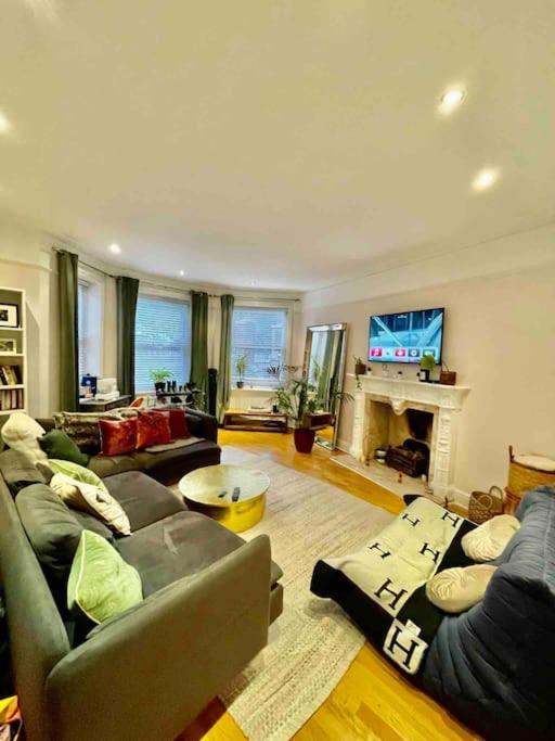 Spacious Flat With Huge Patio In Central Appartement