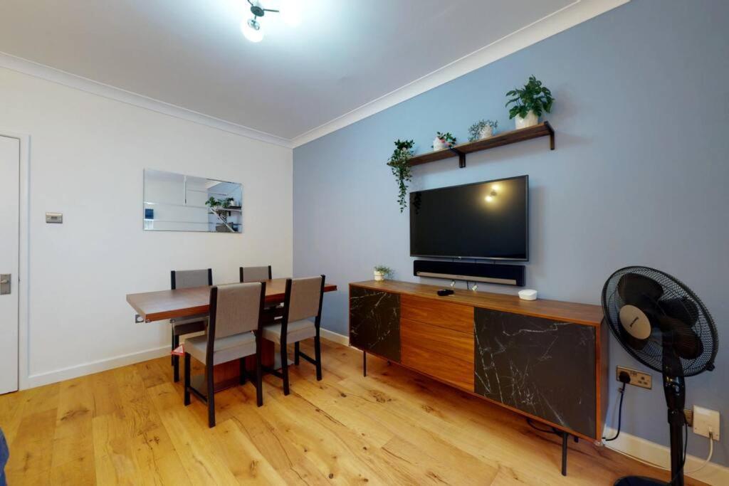 Apartment Lovely 2-bedroom Flat Near Highgate