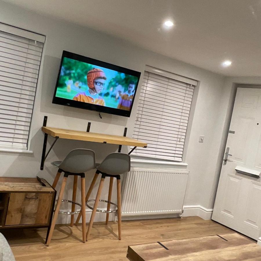Leilighet 1 Bed From London