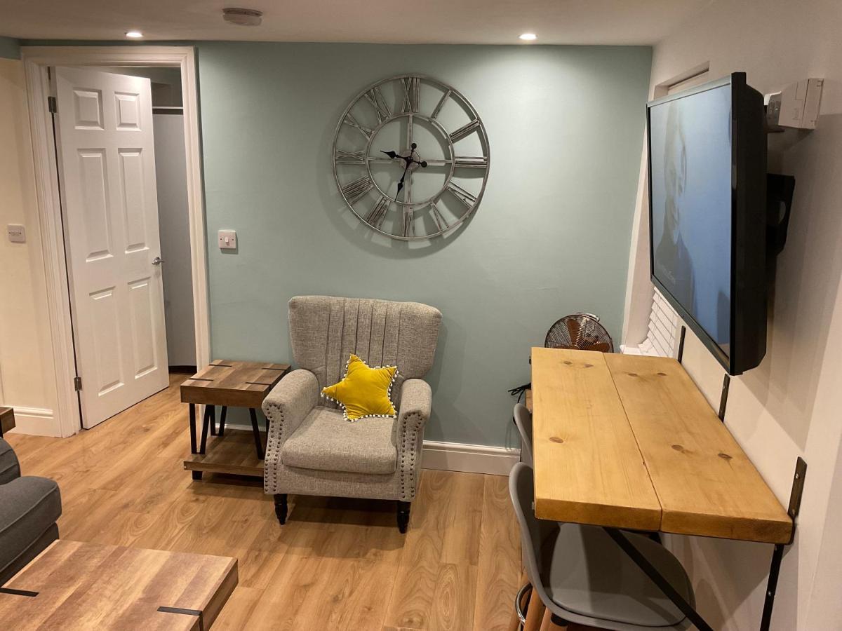 1 Bed From London