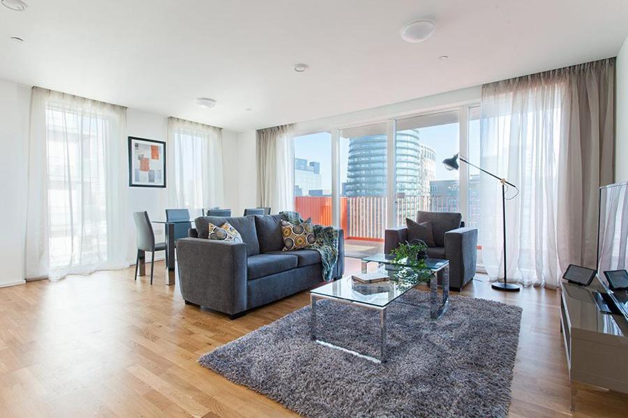 Carintha 2 Bed Modern By Canada Water